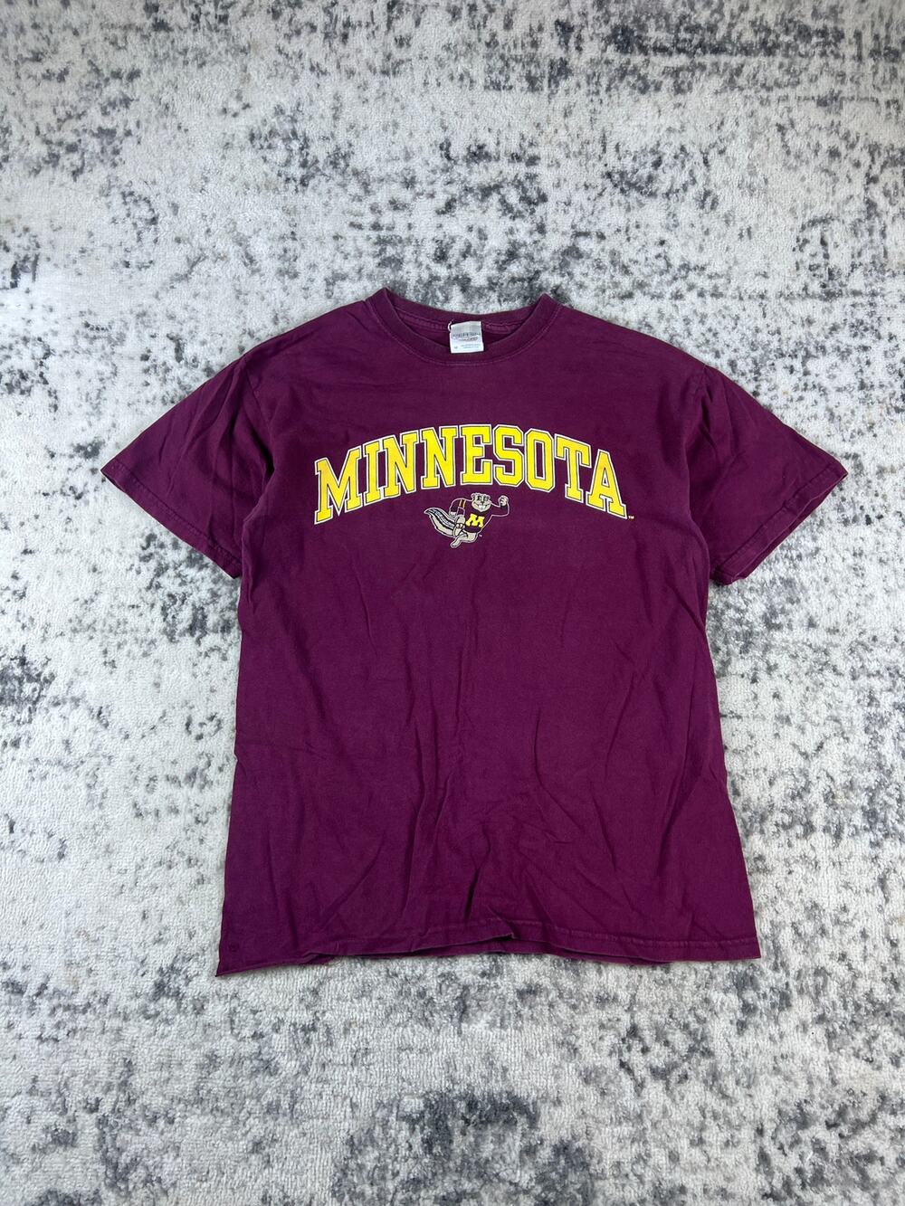 Vintage Minnesota Golden Gophers T-Shirt Mens M Maroon NCAA College Sports Tee